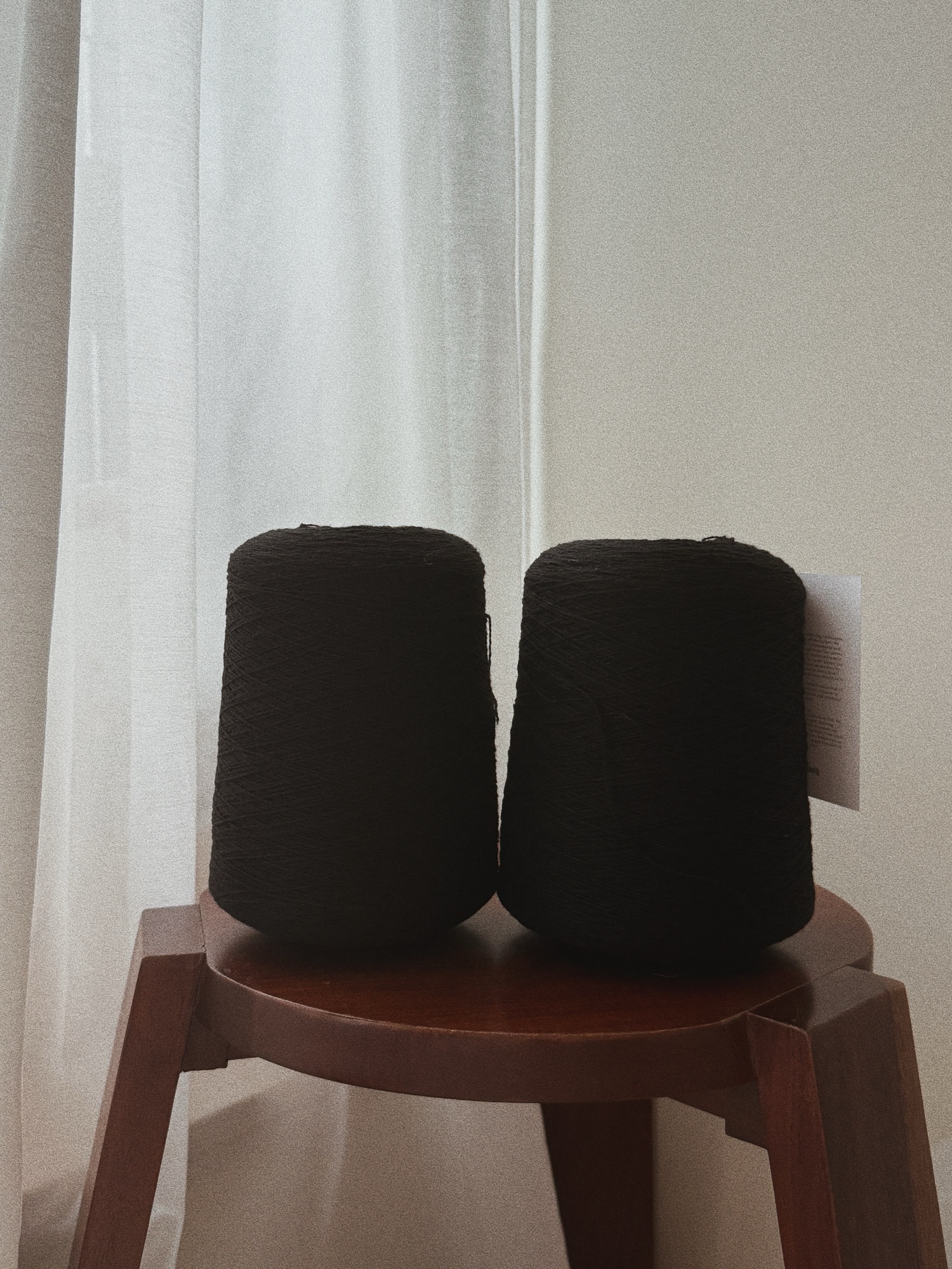 017 黑瑪瑙（Merino Wool)
